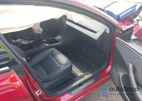 2024 Tesla Model 3 z USA, uszkodzony, nr VIN 5YJ3E1EA8RF727696